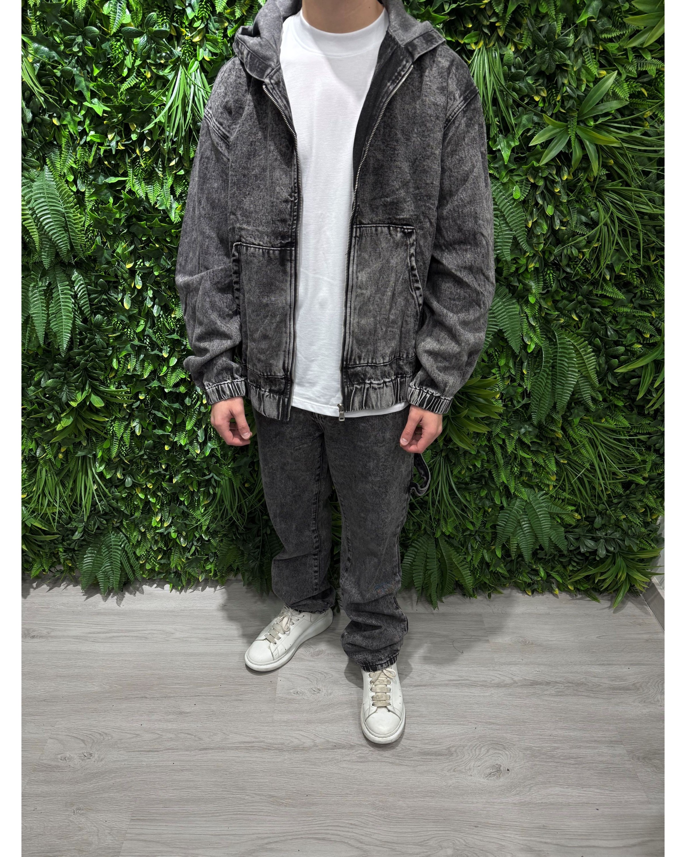 coordinato in jeans stone washed