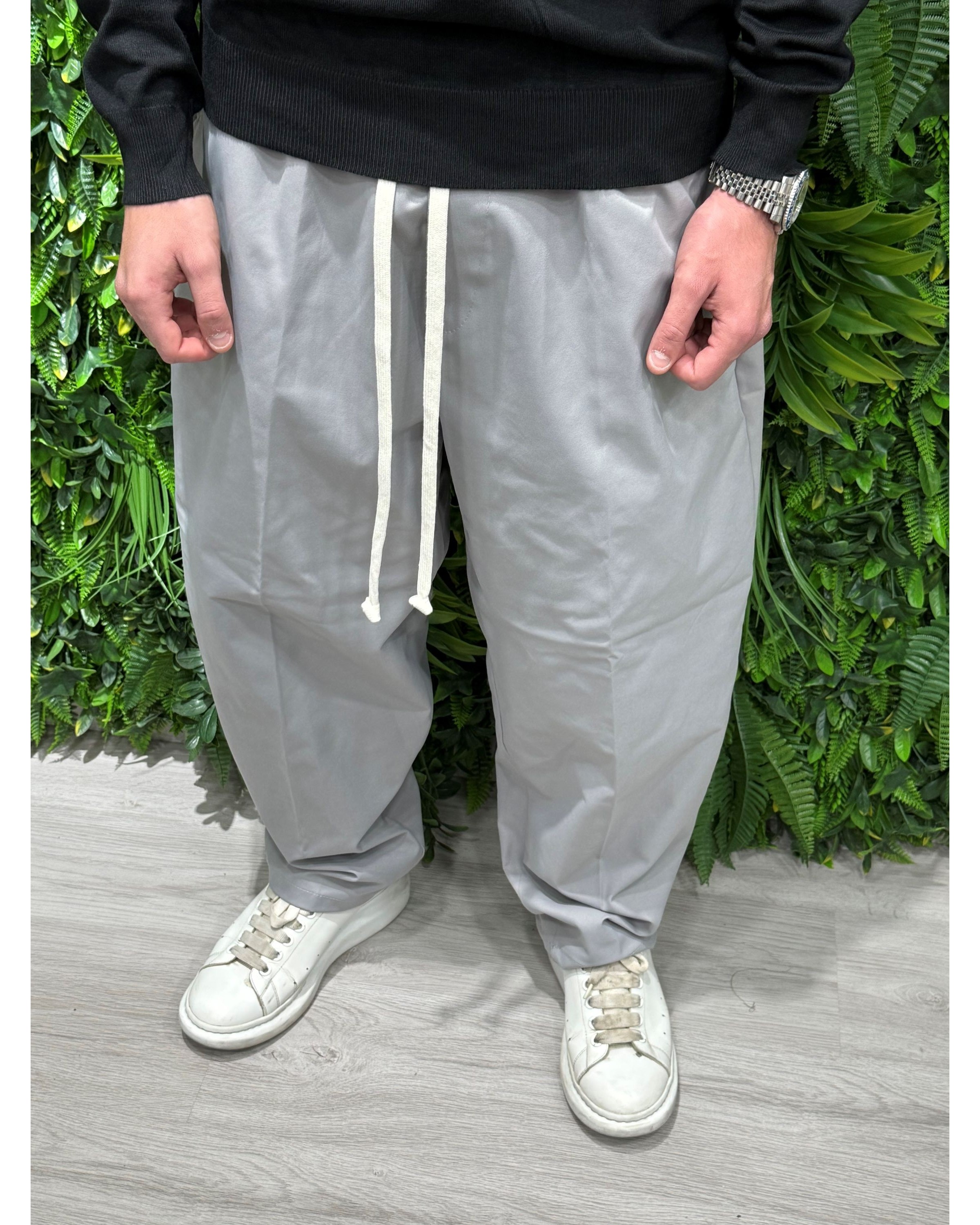 Pantalaccio over grigio