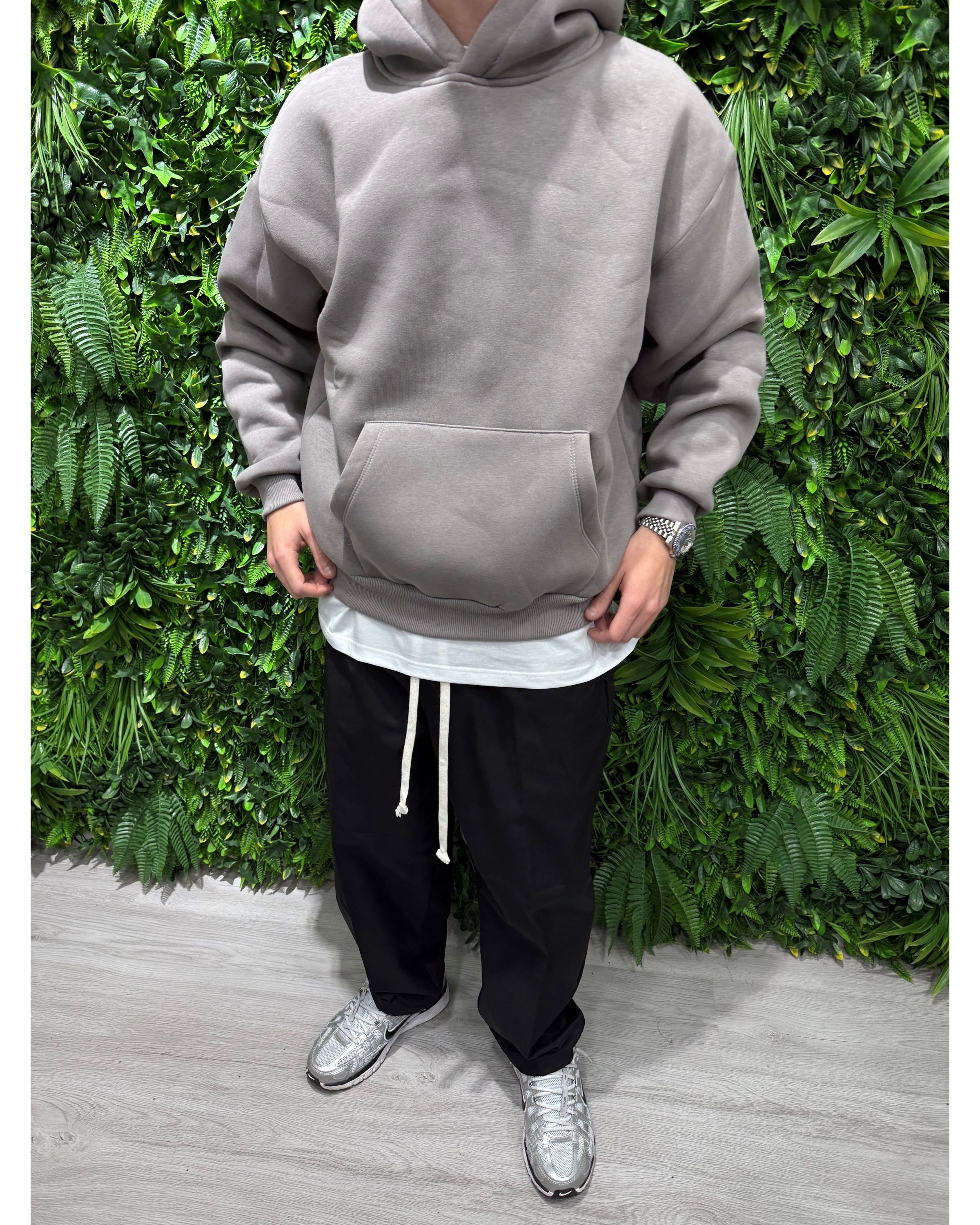 Pantalaccio over nero