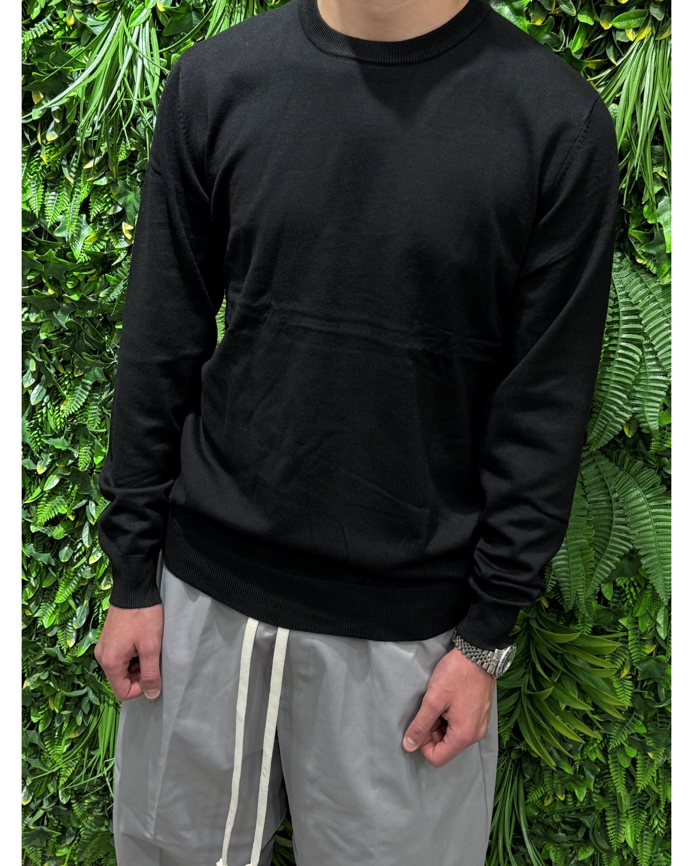 Maglioncino nero slim fit