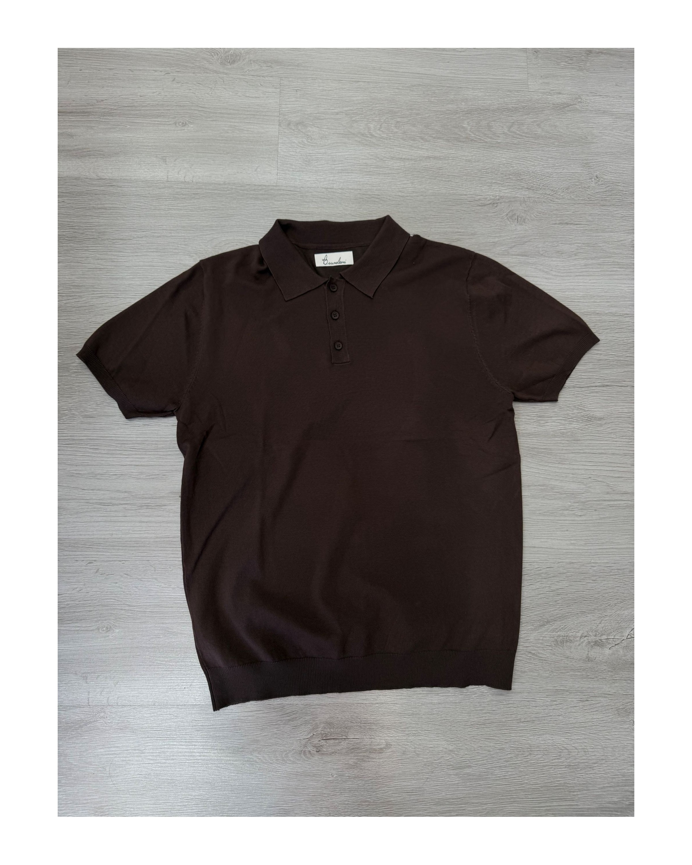 Polo slim fit marrone bottoni