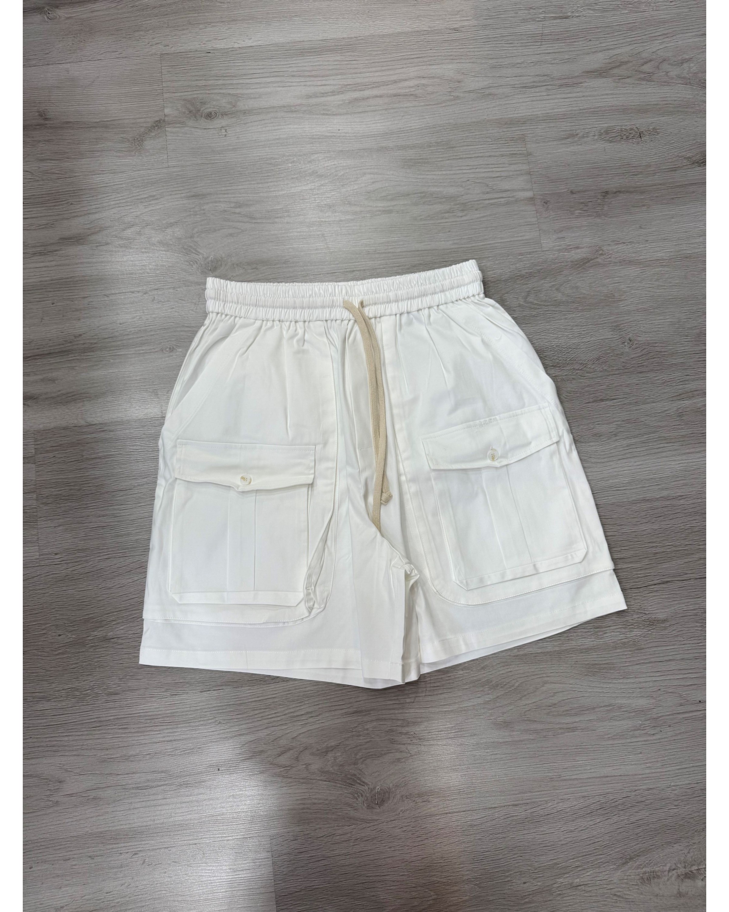 Pantaloncino bianco cargo front over