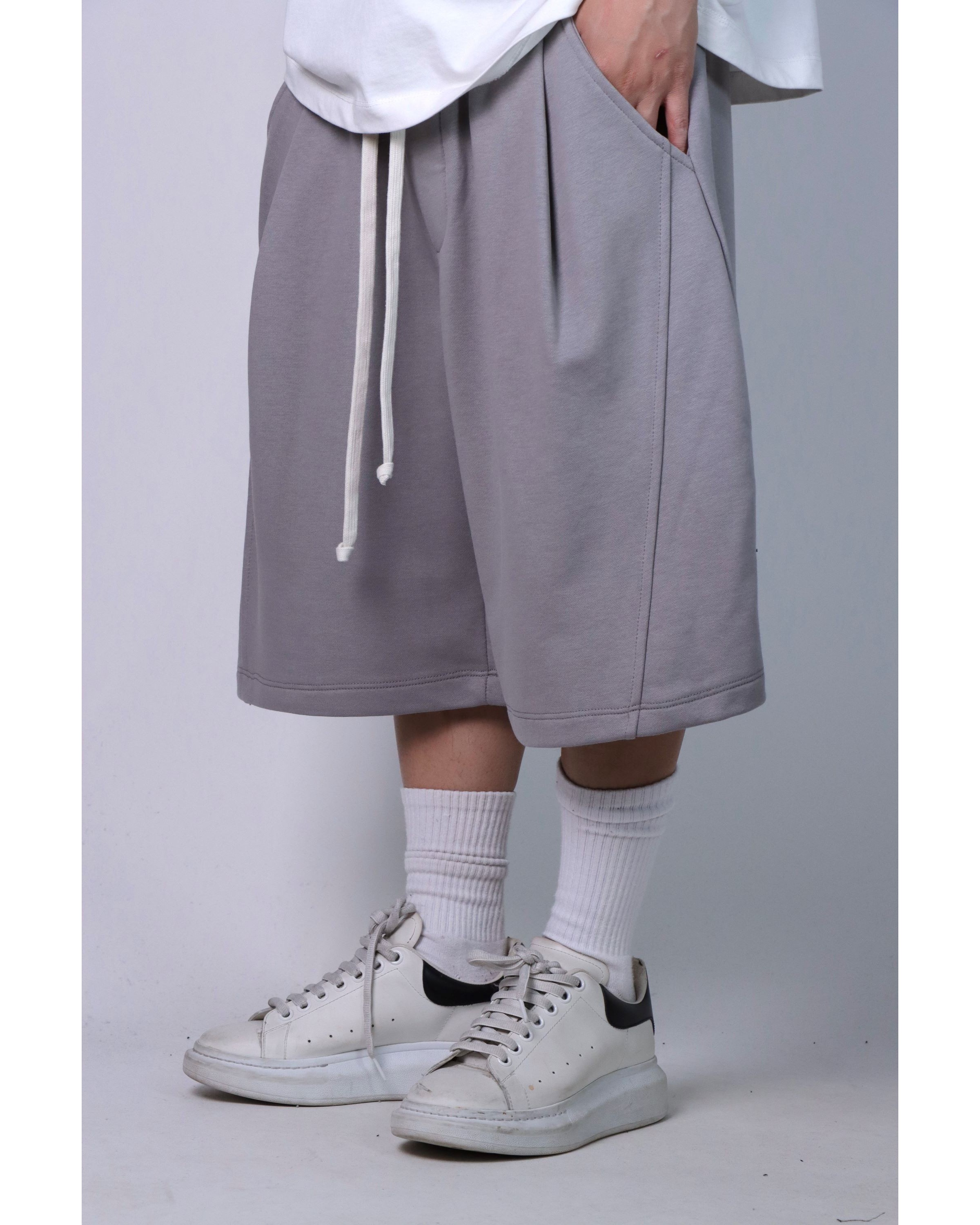 Pantaloncino tuta over grigio