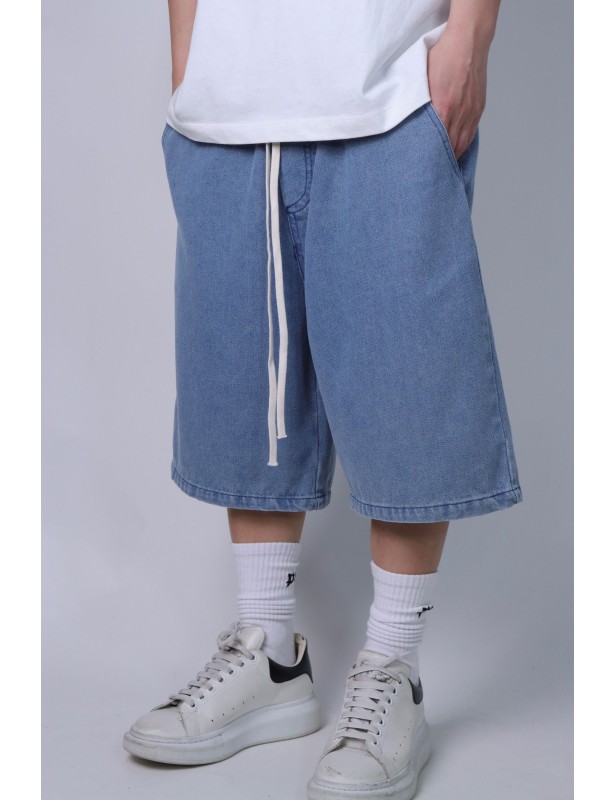 Pantaloncini in jeans slavati